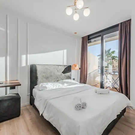 Lägenhet Amazing Beachfront Oasis 2 *