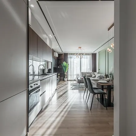 Amazing Beachfront Oasis 2 Apartment