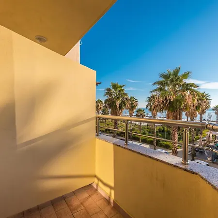 Amazing Beachfront Oasis 2 *