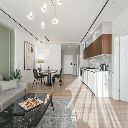 Apartment Amazing Beachfront Oasis 2